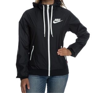 🖤🤍🖤 Nike Women's Windrunner Jacket - Woman’s size XS. Like new